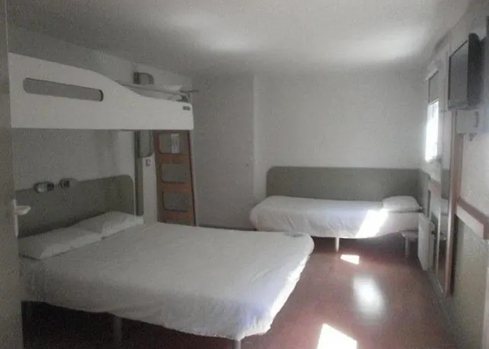 Ibis Budget 2* Тарб