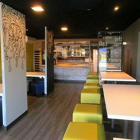 Ibis Budget Hotel 2*