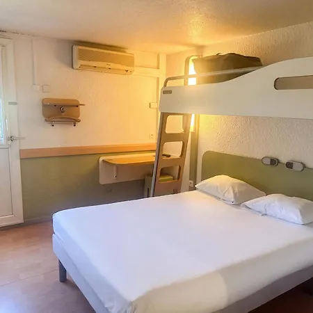 호텔 Ibis Budget 타르브