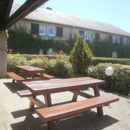 Ibis Budget Hotel 2*