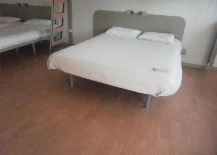 Ibis Budget Hotel 2*